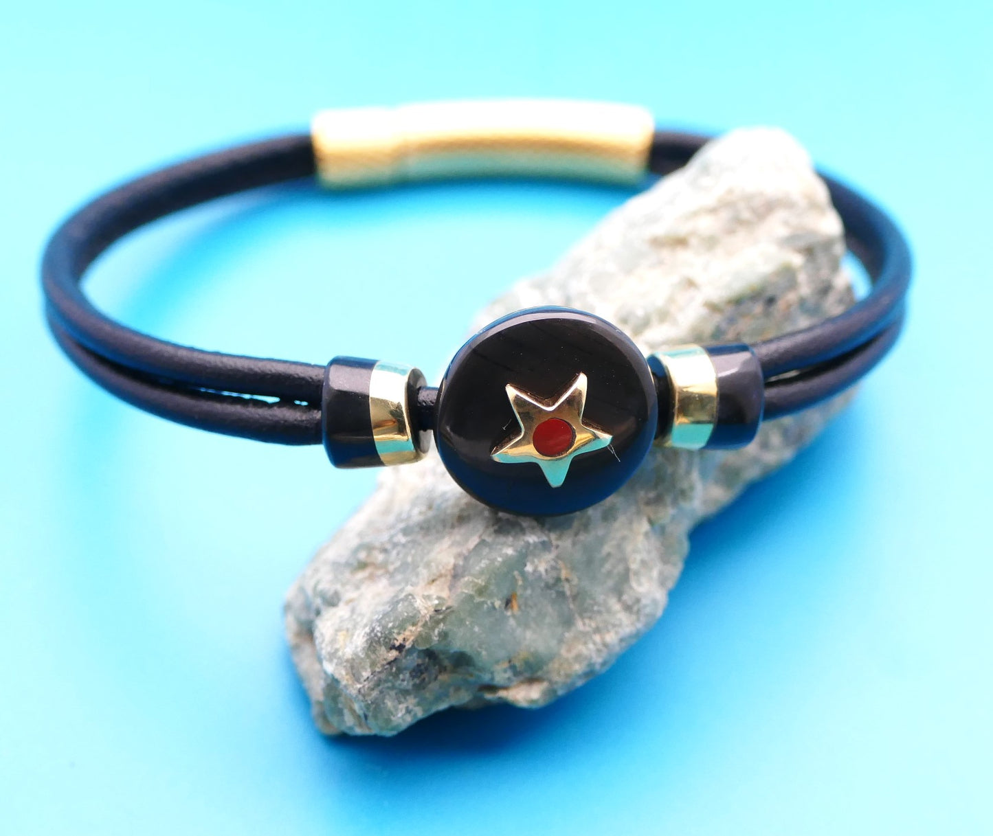 Lederarmband mit Naturstein