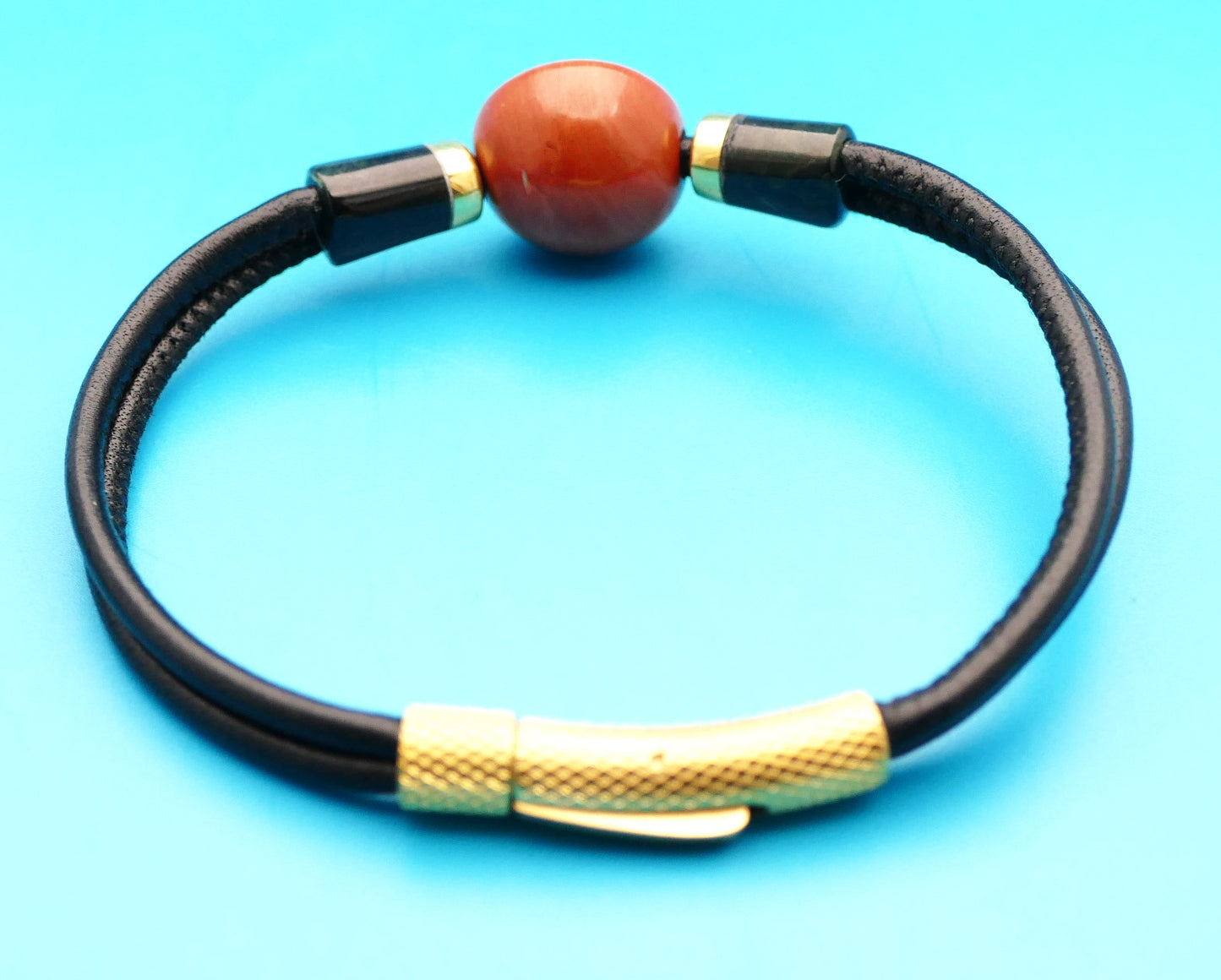 Lederarmband mit Naturstein