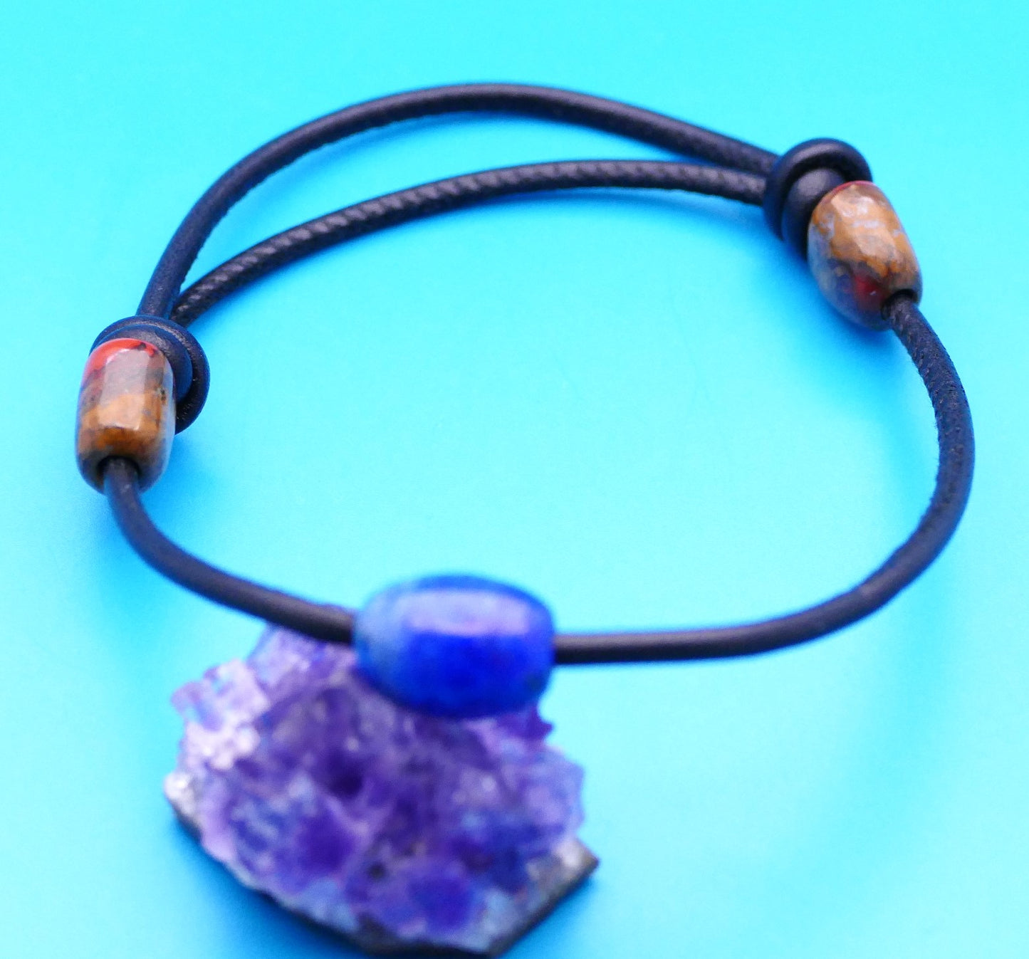Nappalederarmband mit 100 % Naturstein