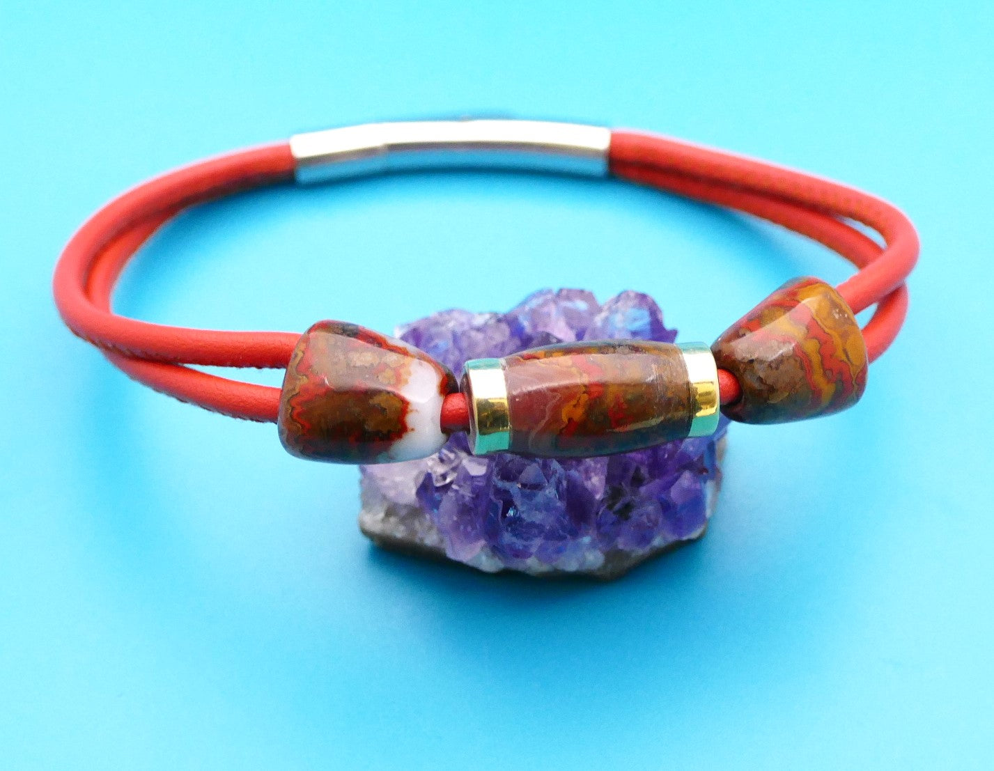 Lederarmband mit Naturstein