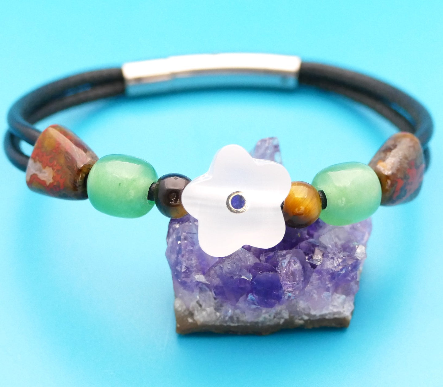 Lederarmband mit Naturstein