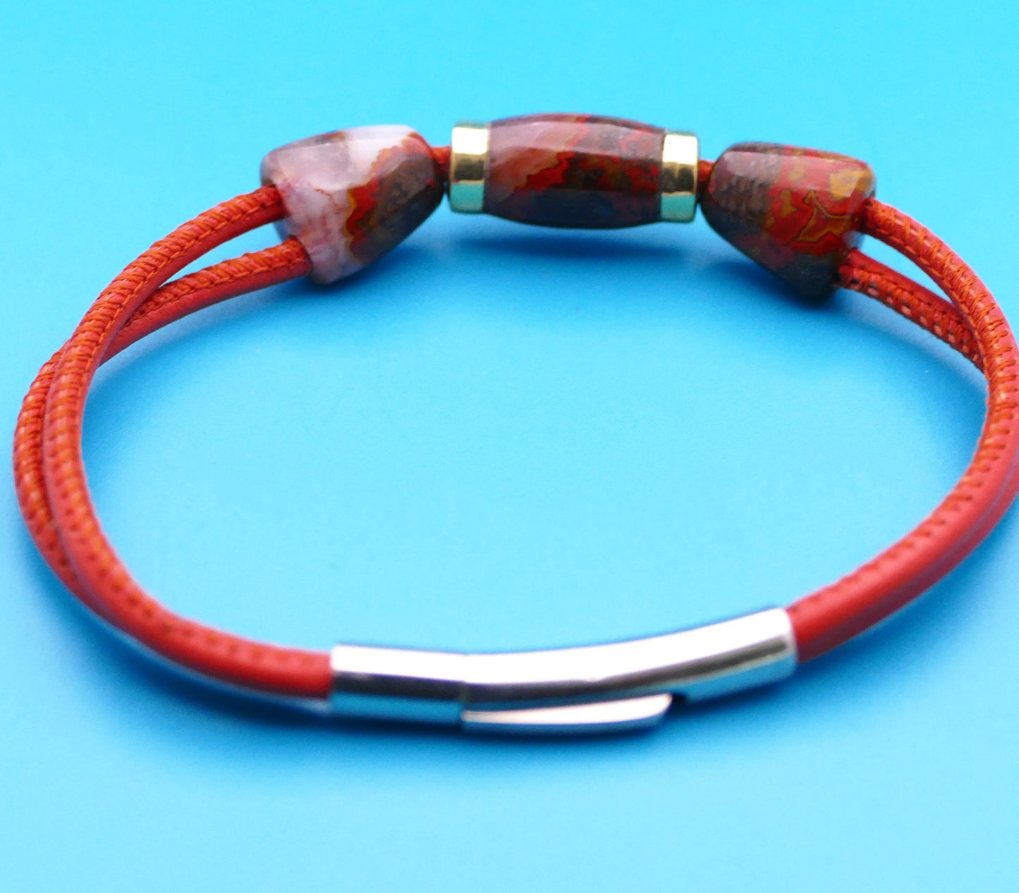 Lederarmband mit Naturstein