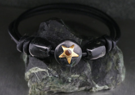 Lederarmband mit Naturstein