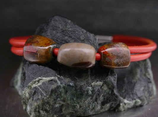 Lederarmband mit Naturstein