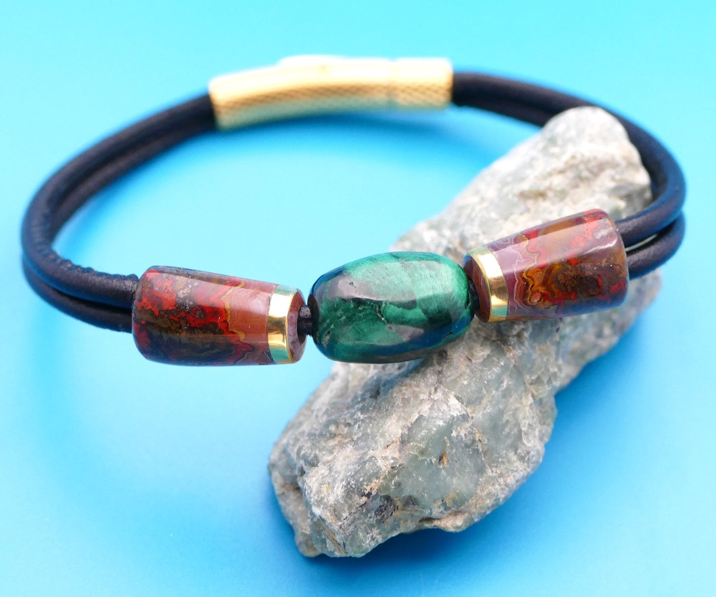 Lederarmband mit Naturstein