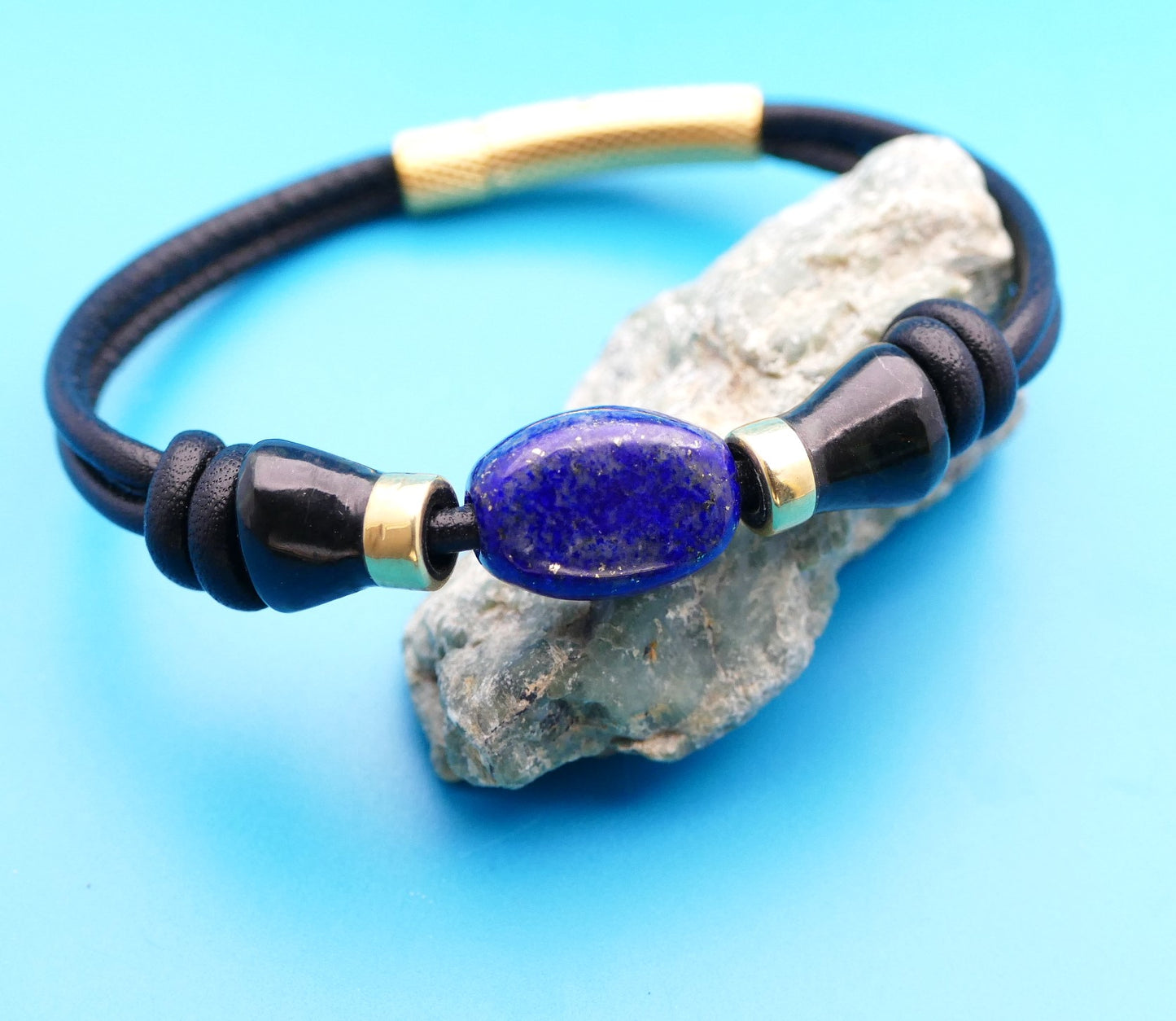 Lederarmband mit Naturstein